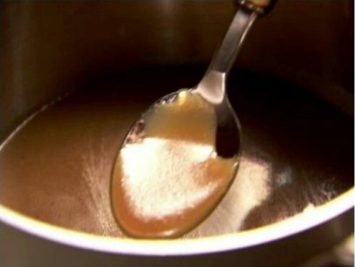 Easy Caramel Sauce (Ree Drummond)